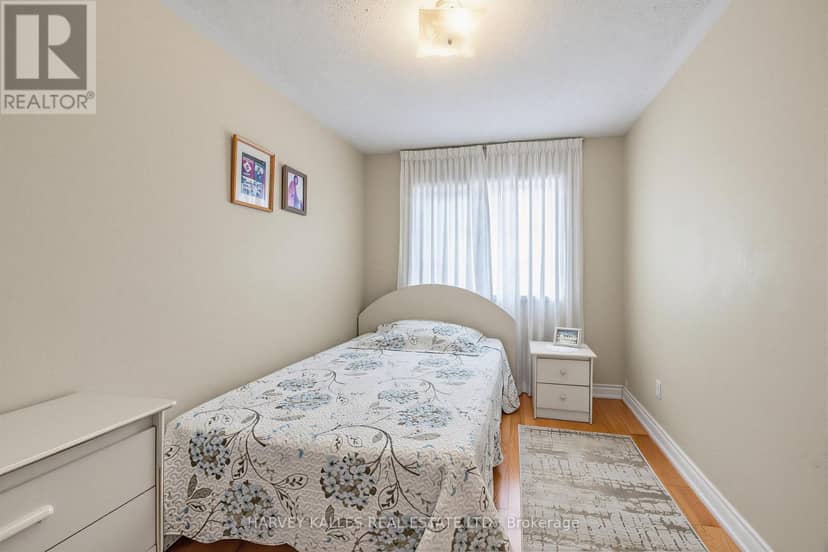 39 Ridgefield Court — photo 21 of 31