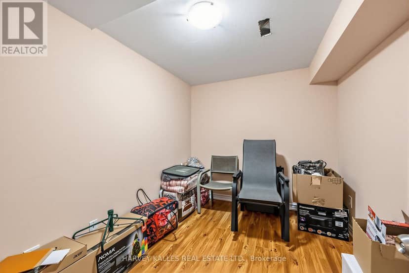 39 Ridgefield Court — photo 27 of 31