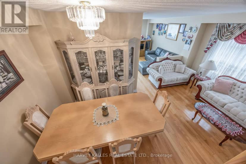 39 Ridgefield Court — photo 9 of 31