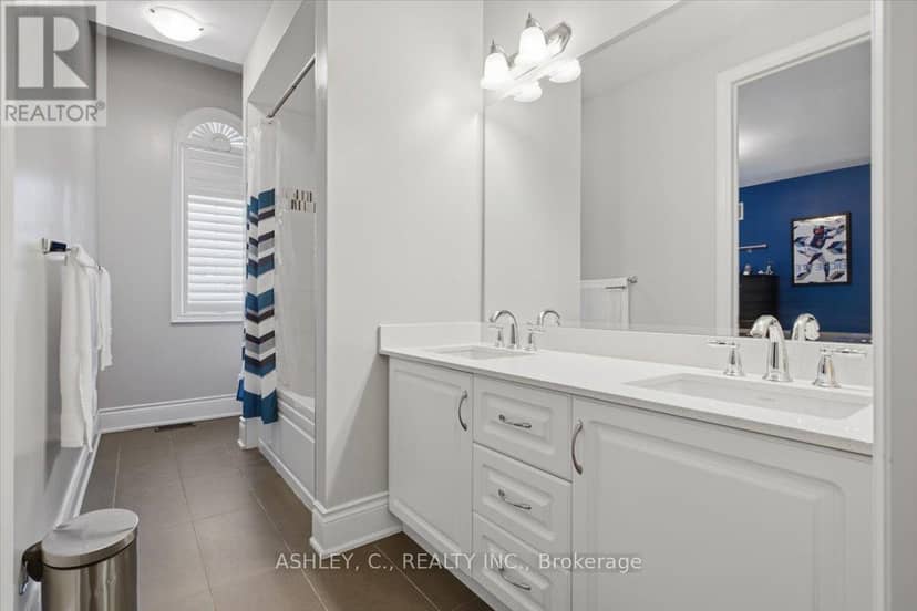 2177 Vineland Crescent — photo 32 of 40