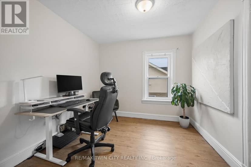 29 Victoria Avenue — photo 28 of 40