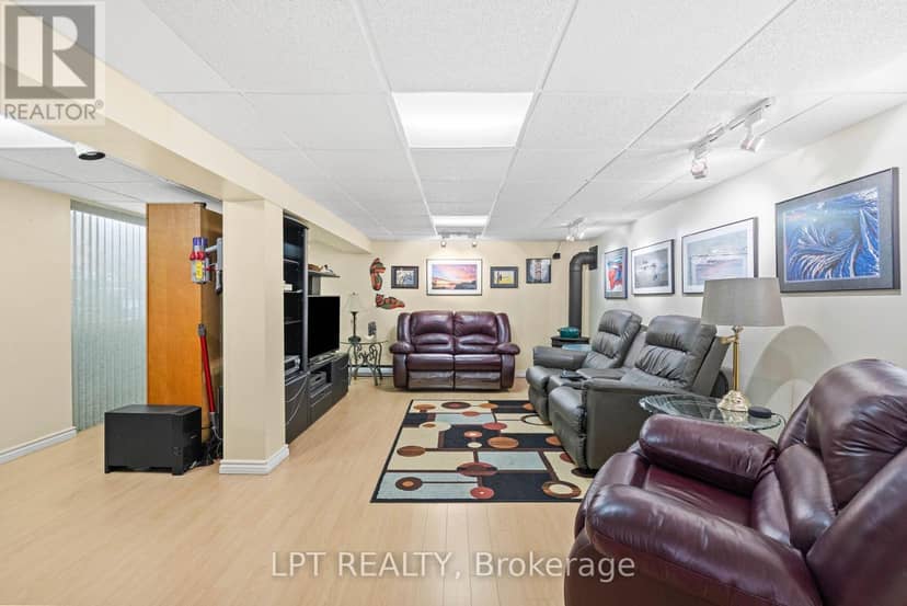 16 - 433 May Street — photo 32 of 38