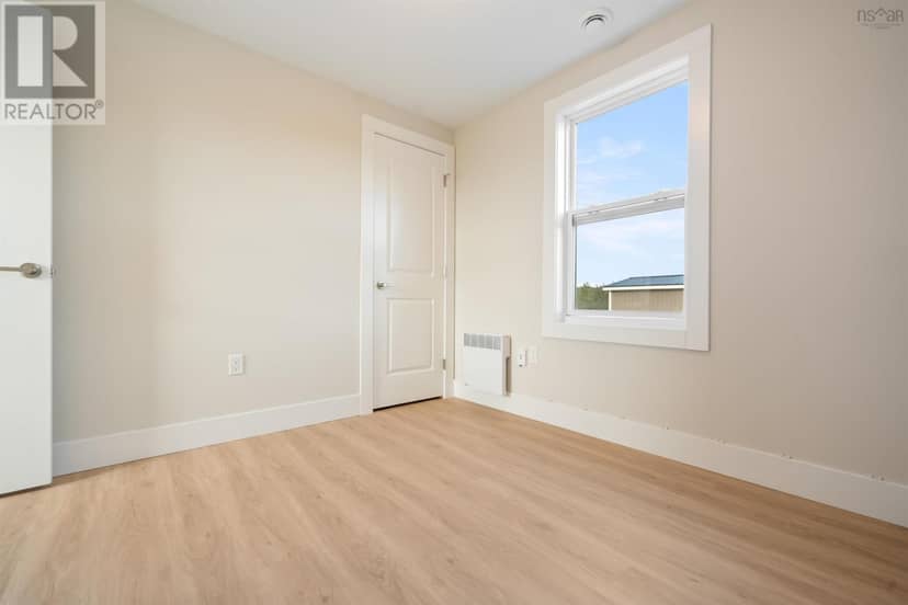 3732 Highway 7 — photo 19 of 40