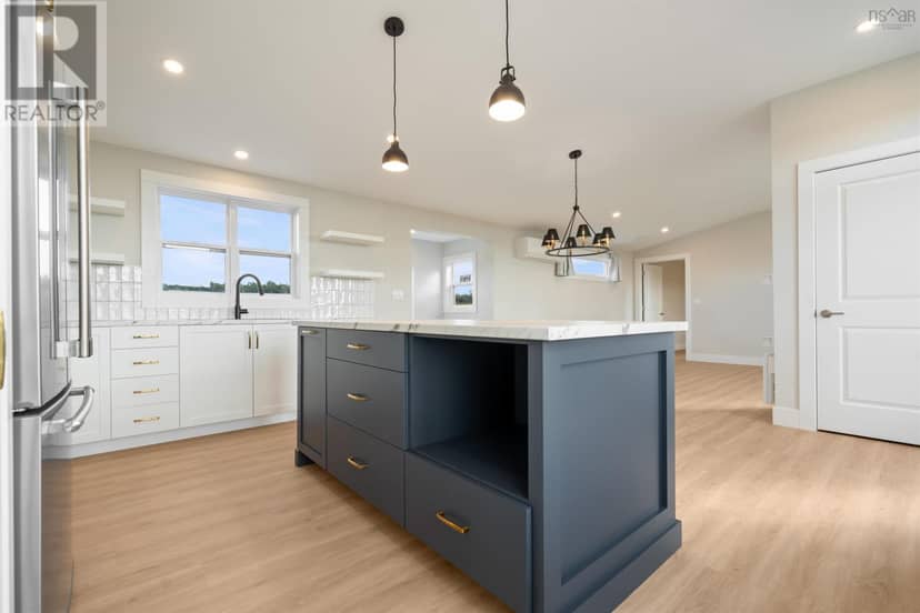 3732 Highway 7 — photo 9 of 40