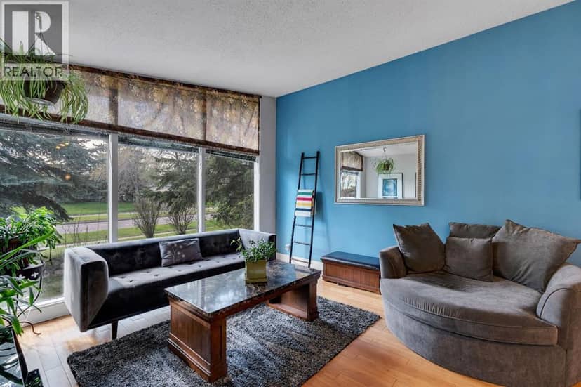 6316 Crowchild Trail SW — photo 10 of 40