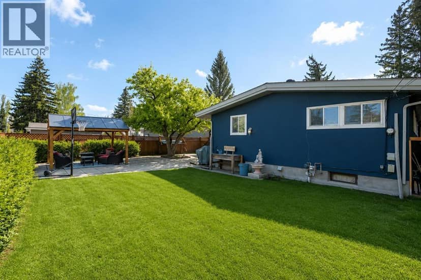 6316 Crowchild Trail SW — photo 34 of 40