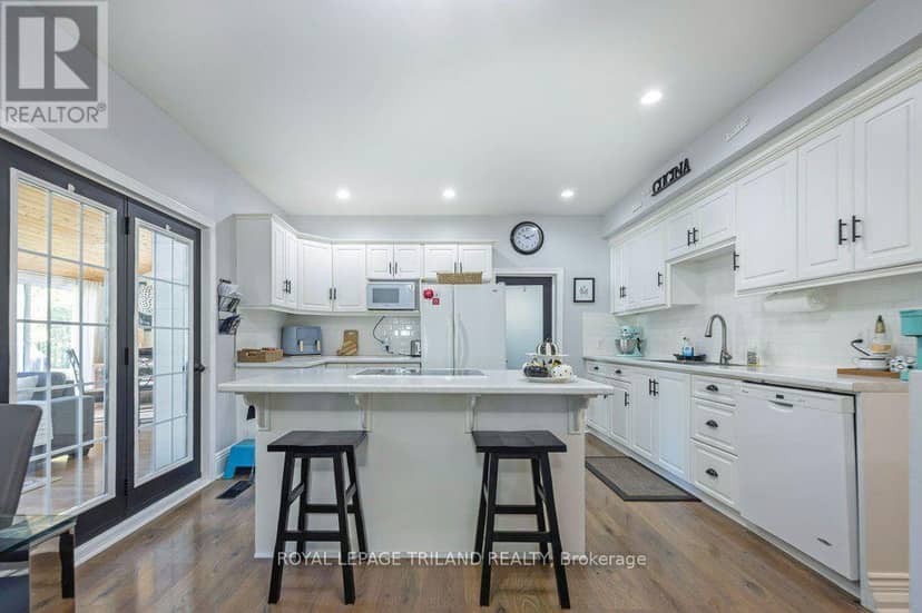 143 St George Street — photo 13 of 40