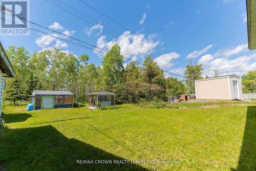 30 Pine Crescent, Kapuskasing, photo 2