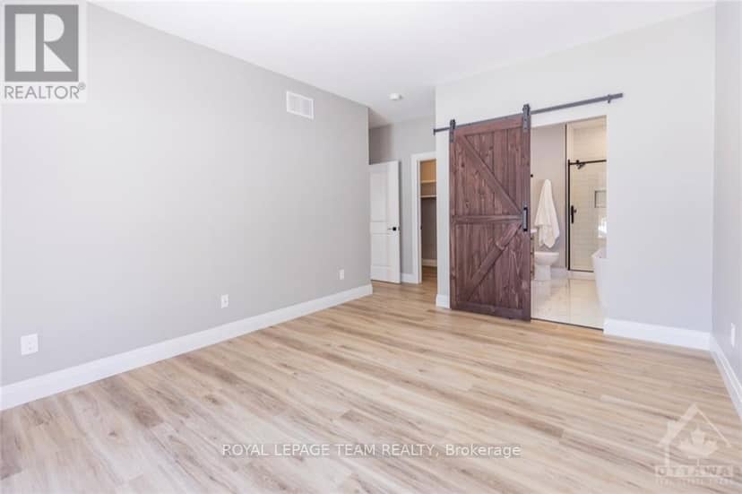 13 Morrison Drive — photo 17 of 36