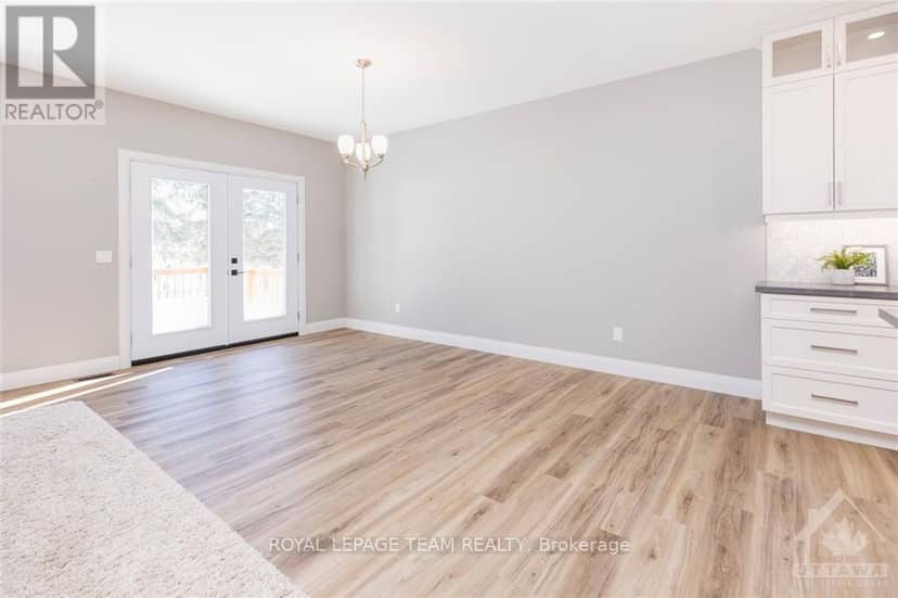 13 Morrison Drive — photo 6 of 36