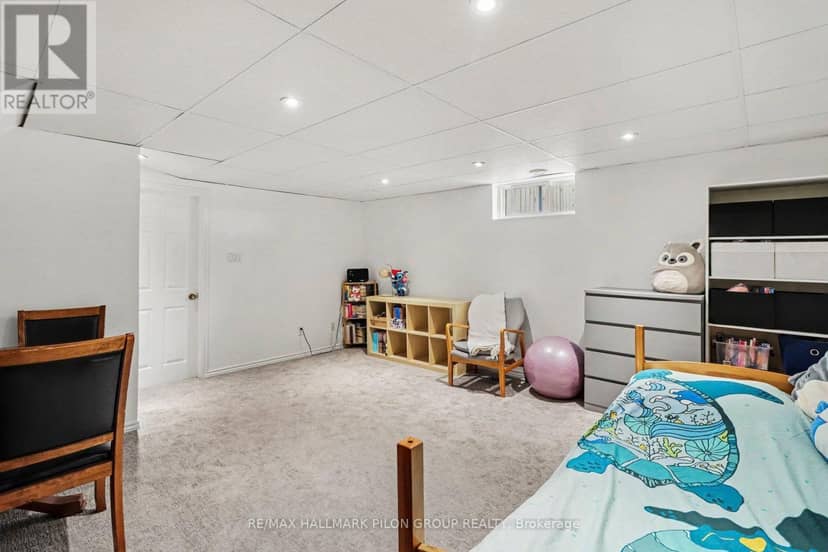 16 Eastpark Drive — photo 20 of 24