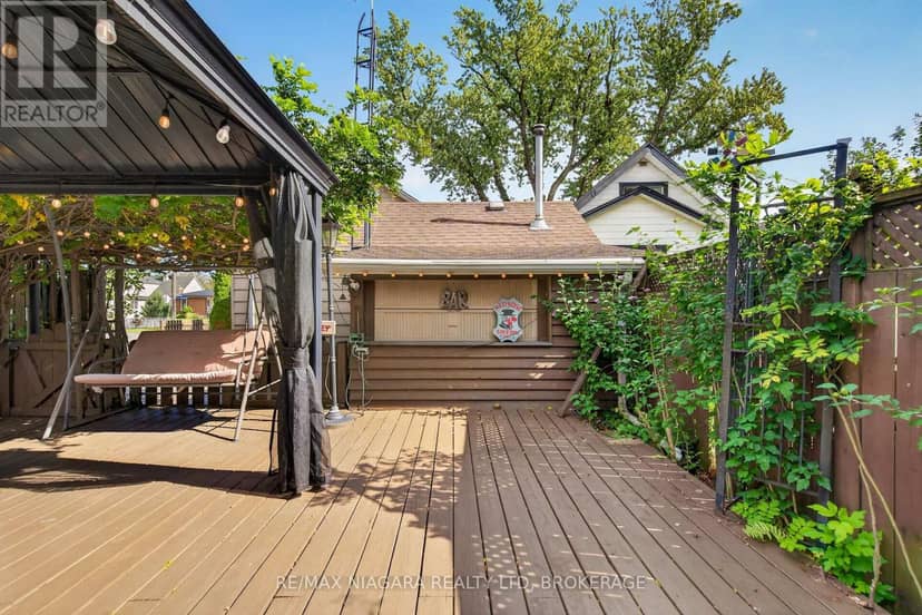 5657 Prince Edward Avenue — photo 38 of 40