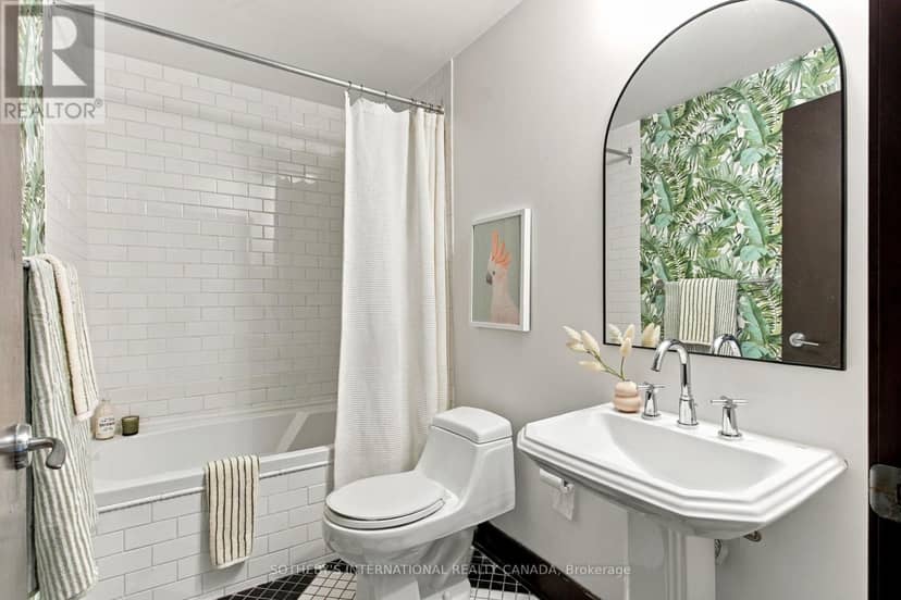 412 - 183 Dovercourt Road — photo 31 of 40