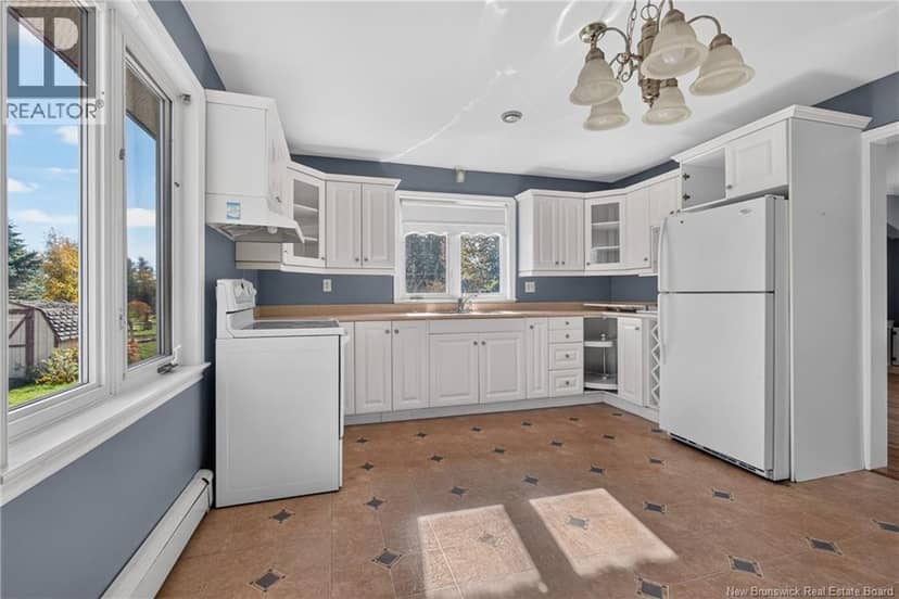 136 Acadie Street — photo 17 of 40