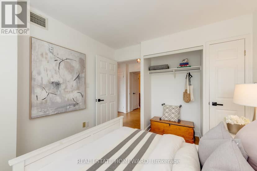 304 - 716 Kingston Road — photo 10 of 39