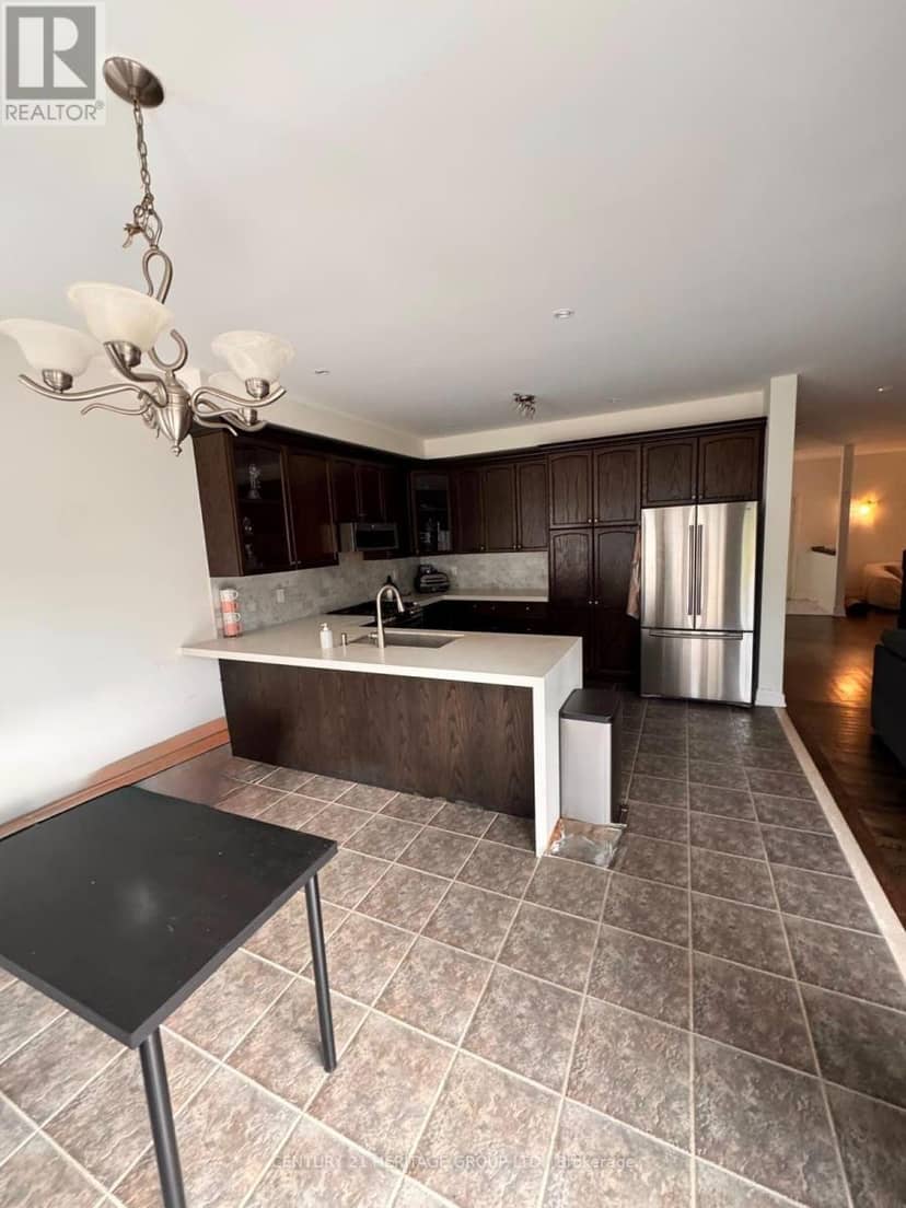 82 Raintree Crescent — photo 8 of 18