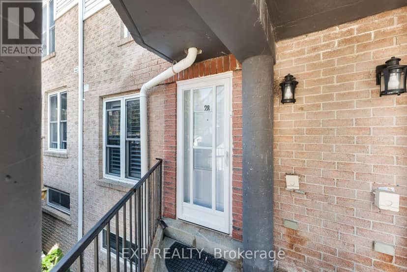 28 - 115 Main Street S, Newmarket, photo 2