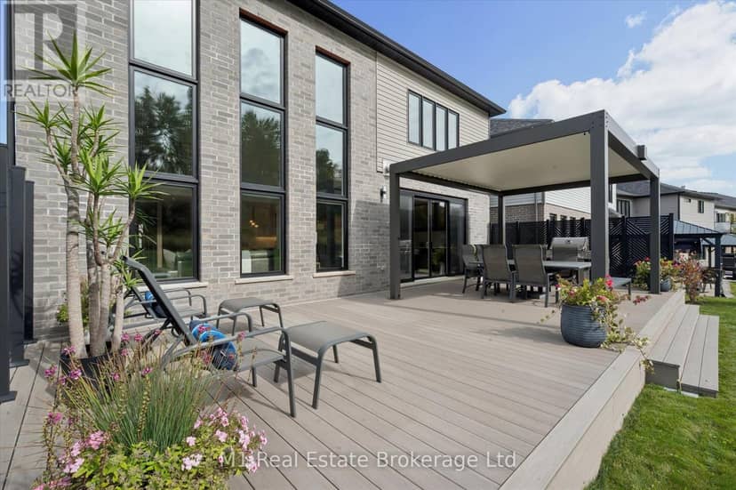 545 Bridgemill Crescent — photo 37 of 40