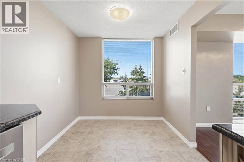 55 BLUE SPRINGS Drive Unit# 611 — photo 11 of 40