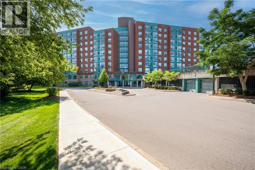 55 BLUE SPRINGS Drive Unit# 611 — photo 4 of 40