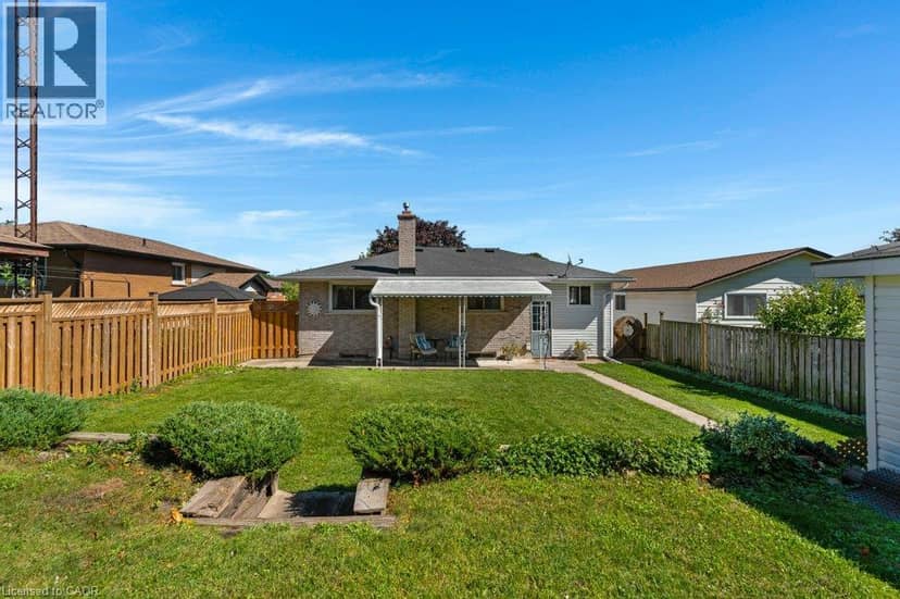 222 THUNDERBIRD Drive — photo 35 of 40