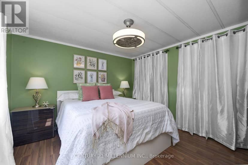 10 Park Boulevard — photo 17 of 27