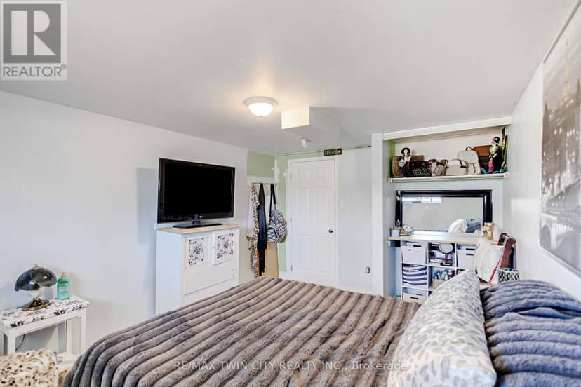 36 Valerie Court — photo 25 of 40