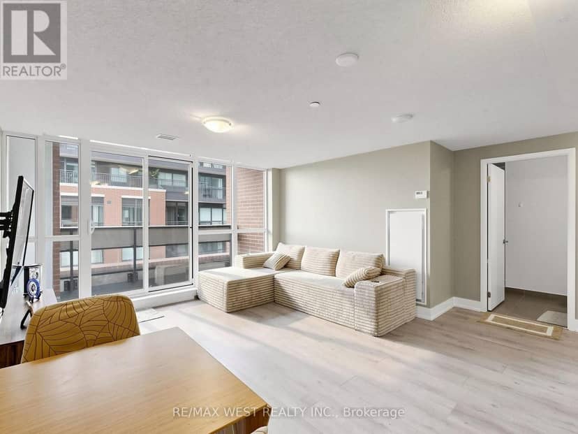 608 - 3091 Dufferin Street — photo 20 of 40
