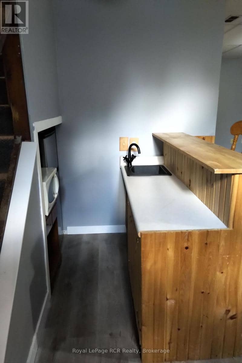 376 George Street E — photo 24 of 29