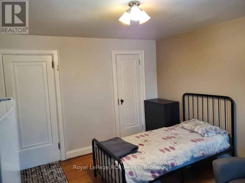 376 George Street E — photo 16 of 29