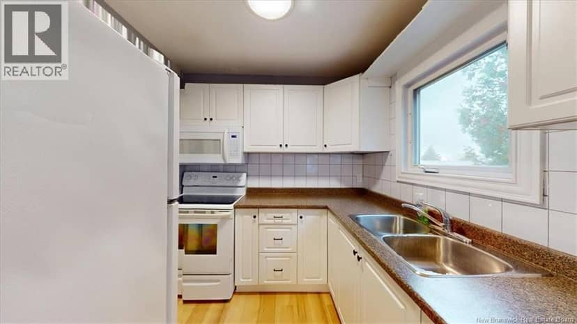 145 Woodhaven Drive — photo 10 of 36