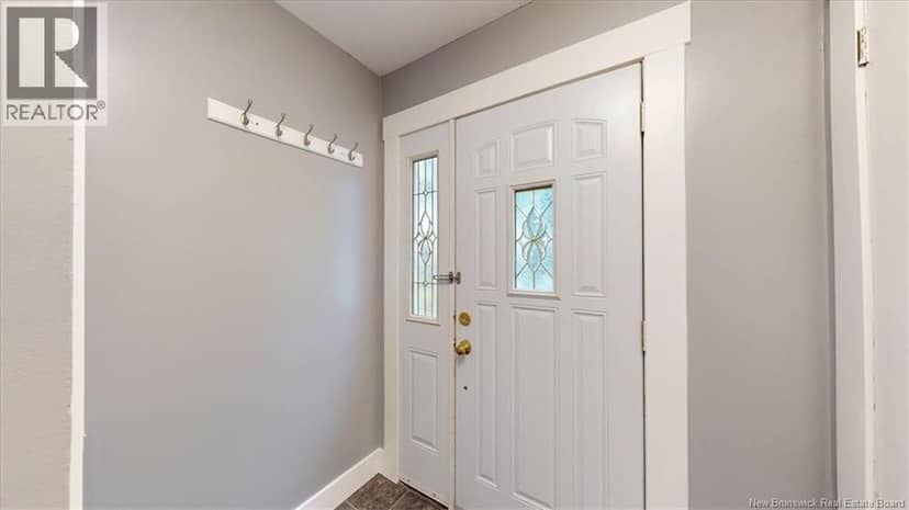 145 Woodhaven Drive — photo 4 of 36