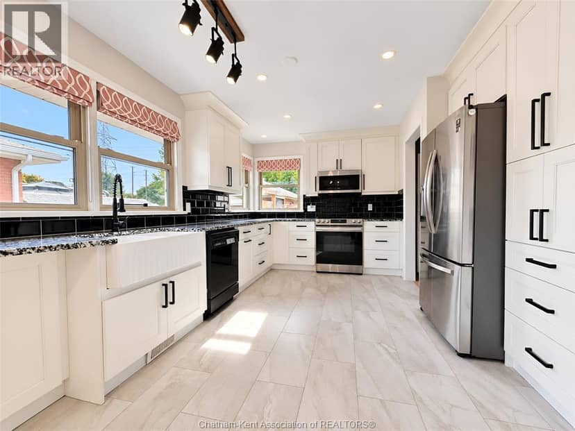10 Birchwood STREET — photo 19 of 40
