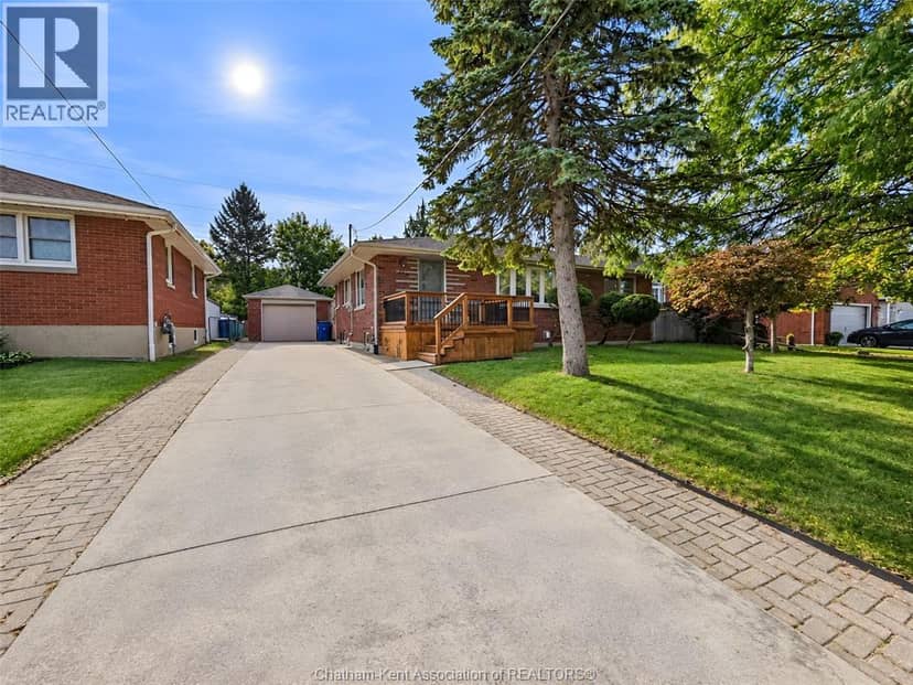 10 Birchwood STREET — photo 4 of 40