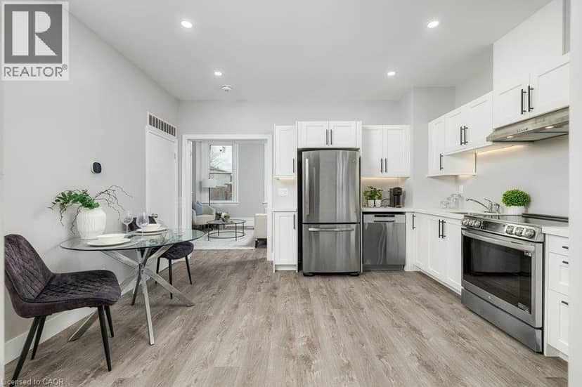 125 CATHCART Street, Hamilton, photo 4