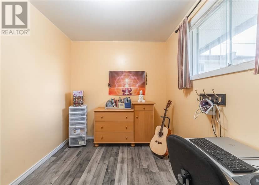 3329 Romeo Street — photo 13 of 30