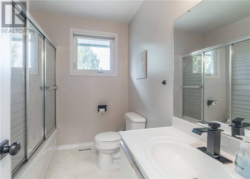 3329 Romeo Street — photo 14 of 30