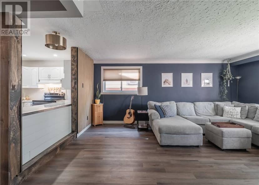 794 Auger Avenue — photo 4 of 37