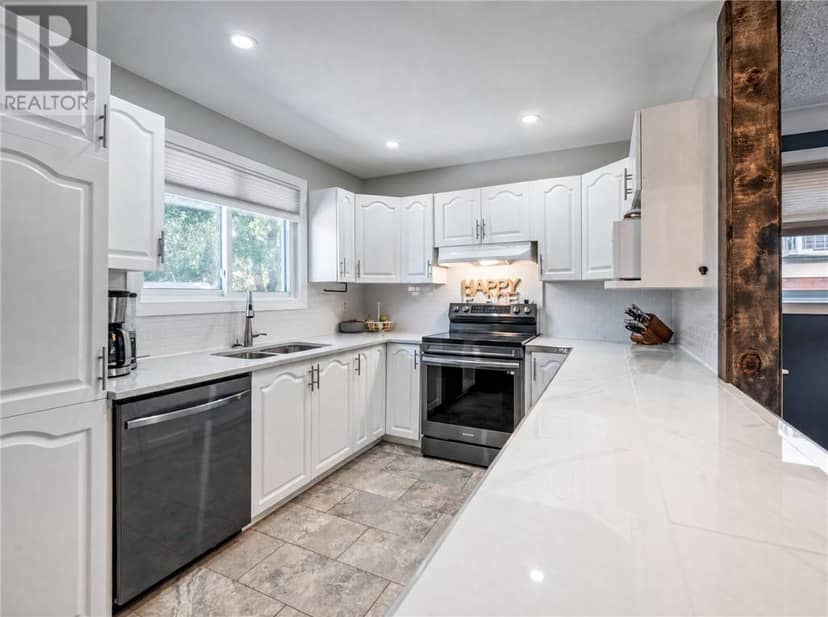 794 Auger Avenue — photo 8 of 37