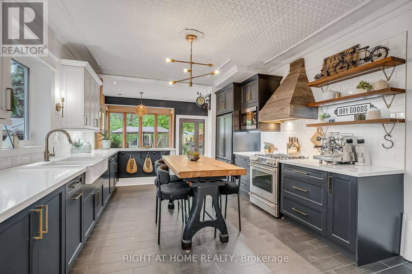 118 Lansdowne Avenue, Toronto, photo 3