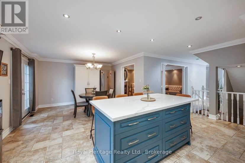 455 Ormond Drive — photo 17 of 40