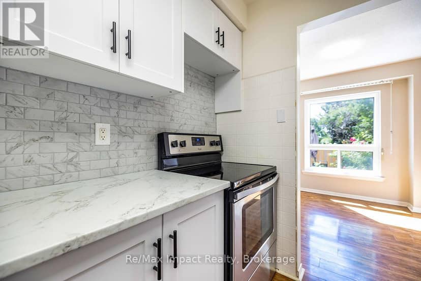 25 Tompkins Lane, Ajax, photo 7