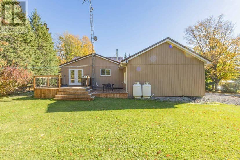 6 Fell Station Drive, Kawartha Lakes, photo 3