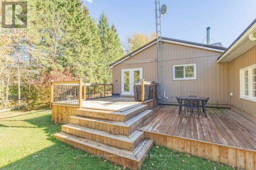 6 Fell Station Drive, Kawartha Lakes, photo 4