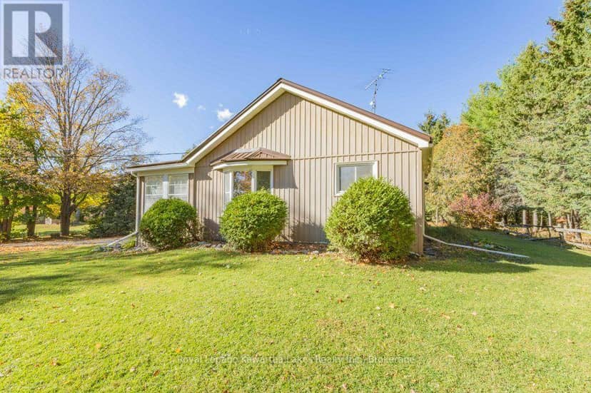 6 Fell Station Drive, Kawartha Lakes, photo 7