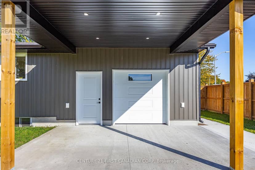 135 Nicoline Avenue — photo 33 of 40