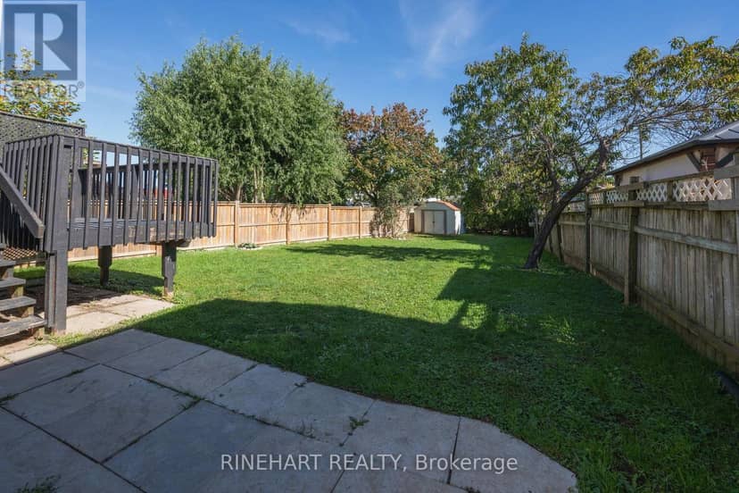 78 Bloomsbury Court — photo 25 of 32