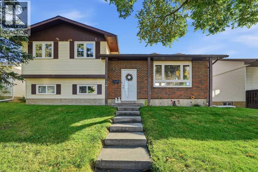 4615 31 Avenue NE, Calgary, photo 2