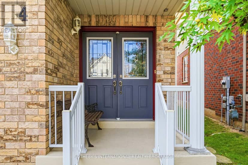 4 Alex Grant Place — photo 5 of 38