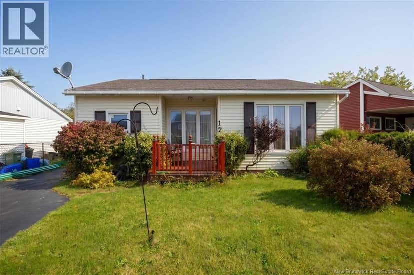 12 Avon Court — photo 2 of 32